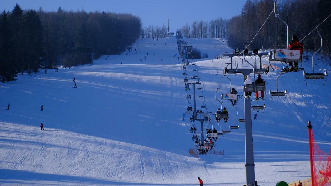Pensjonat Laworta Ski Ustrzyki Dolne Exterior photo